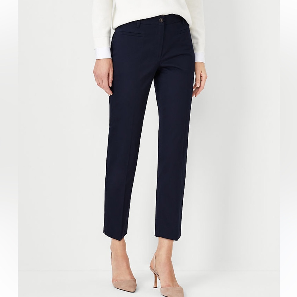 ANN TAYLOR Black Cropped Length Straight Length Pants 00